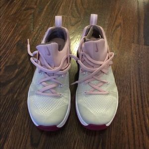 Women’s Nike Metcon Flyknit 3 Sneakers, size US 8